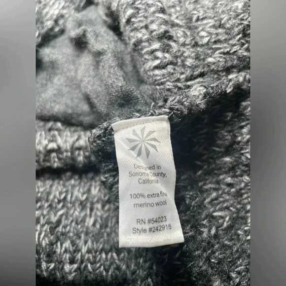 Athleta Gray/Black Heathered Fine Merino Wool Sweater Size XS Pockets Boat Neck - Picture 9 of 9